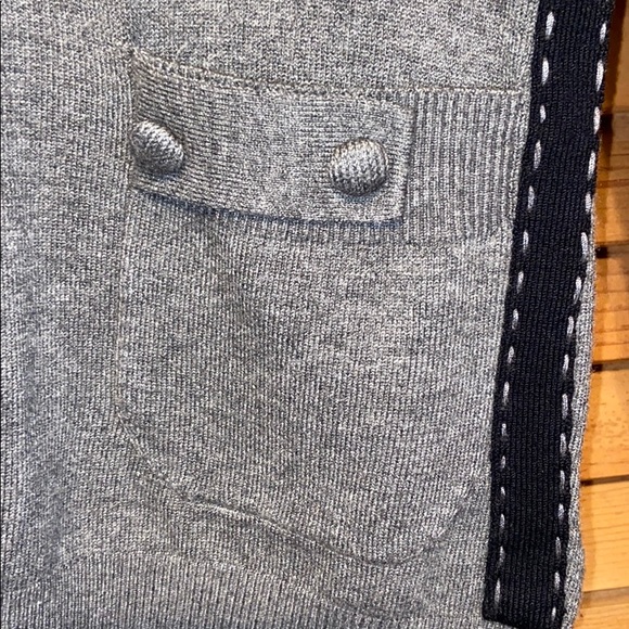 CLASSY GRAY TURTLENECK SWEATER WITH BLACK TRIM - Picture 3 of 5